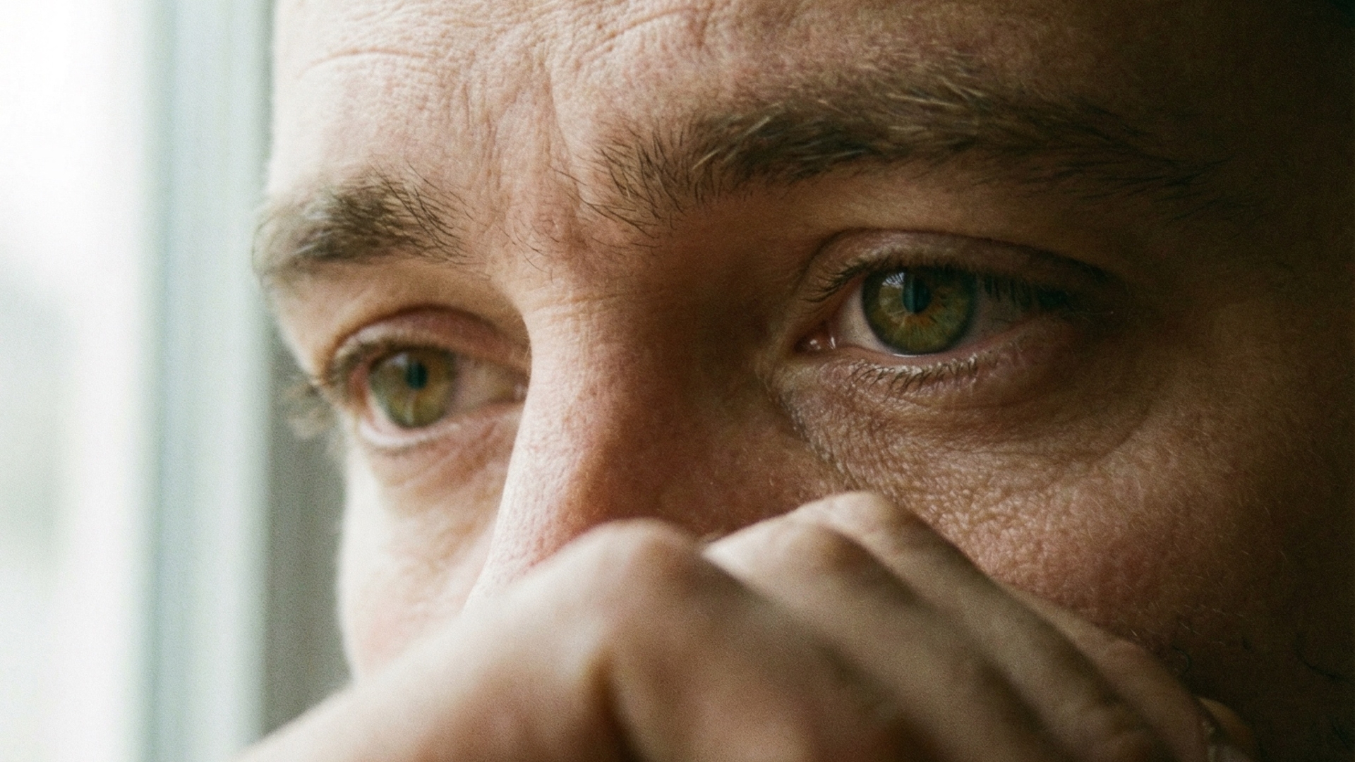 Comment reconnaître si quelqu'un cache ses véritables émotions